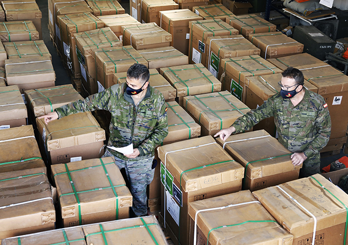 foto noticia Iberdrola dona 50 equipos de respiración al Ejército para seguir combatiendo la COVID-19.